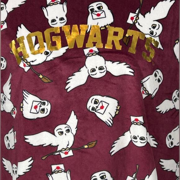Harry Potter Wizarding World Hogwarts Hedwig Fleece Pajama Set Size Small - Picture 8 of 11